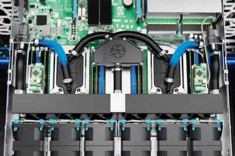 Liquid cooling component